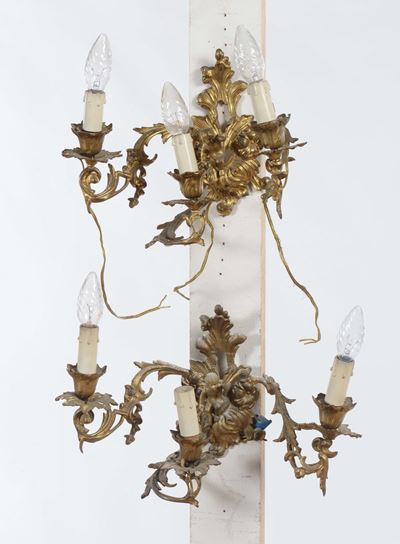 Lotto Composto da Numerose Appliques in Metallo Dorato e Altri Materiali, XIX-XX Secolo