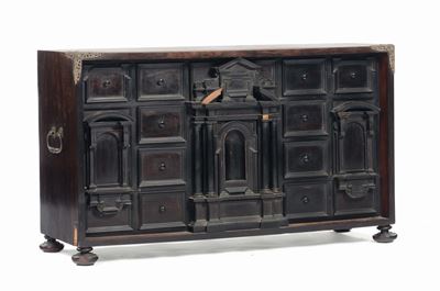 Stipo Monetiere di Forma Architettonica in Legno Ebanizzato, XVIII Secolo