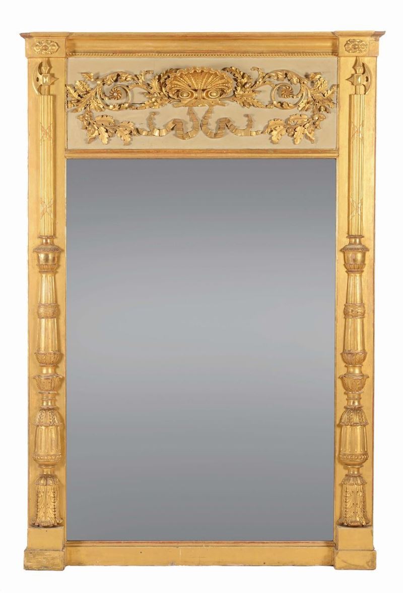 Grande specchiera Impero in legno intagliato, laccato e dorato, XIX secolo  - Asta Antiquariato - Cambi Casa d'Aste