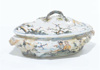 Zuppiera in Maiolica Policroma, XVIII Secolo