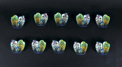 Lotto di Dieci Vaschette in Metallo Smaltato con Decorazioni Naturalistiche, Cina, Dinastia Qing,...