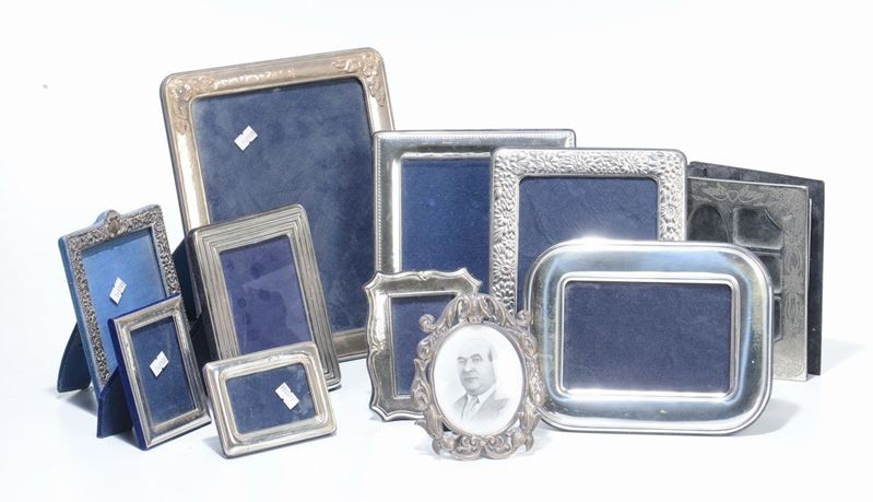 Lotto di vari portafoto in argento  - Asta Antiquariato - Cambi Casa d'Aste
