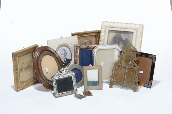 Lotto di portafoto in materiali diversi