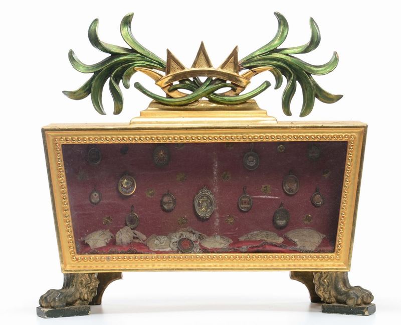 Reliquiario in legno laccato e dorato, XIX secolo  - Auction Fine Art - Cambi Casa d'Aste