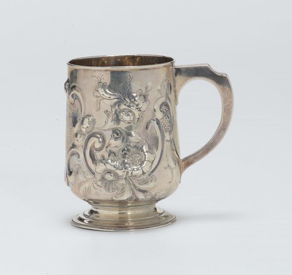 Boccale in argento sbalzato, Inghliterra 1877