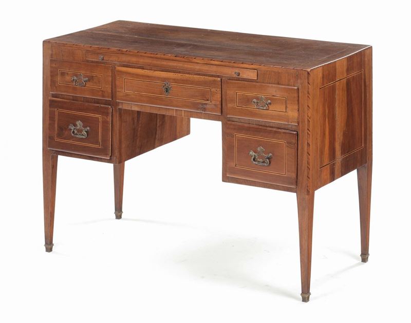 Scrivania a cinque cassetti lastronata e filettata, XIX secolo  - Asta Antiquariato - Cambi Casa d'Aste