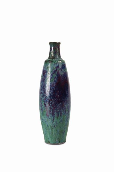 Austria, Piccolo vaso in ceramica smaltata turchese e blu, inizio XX secolo