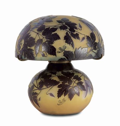 Émile Gallé, Lampada in vetro a cammeo con decoro di clematidi (Nancy), 1900 ca.