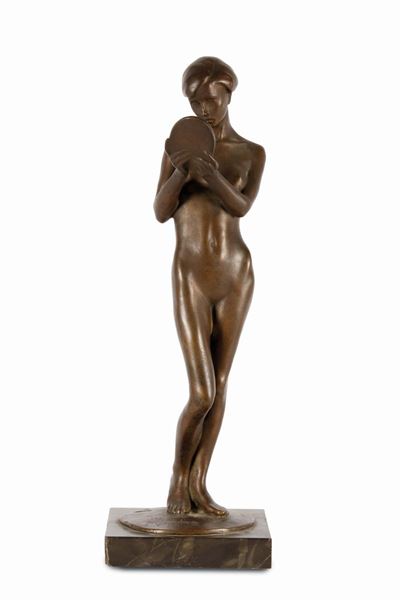 Francia, Figura di donna, bronzo su basamento in marmo, 1927 ca.