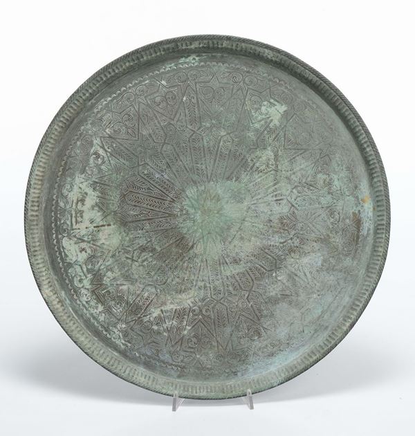 Piatto islamico in bronzo, XIX-XX secolo