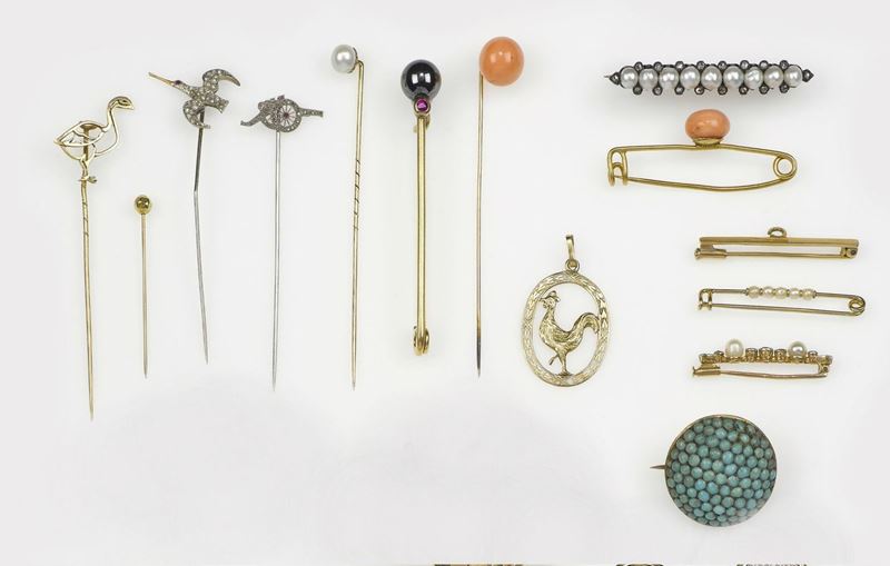 Collection of tie pins and one pendant  - Auction Fine Art - Cambi Casa d'Aste
