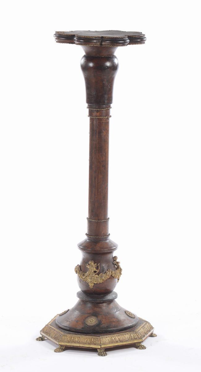 Colonna in legno con applicazioni di bronzi dorati, XIX secolo  - Asta Antiquariato - Cambi Casa d'Aste