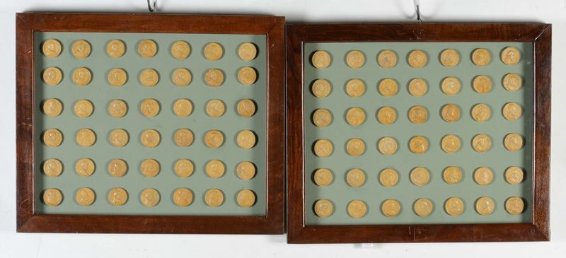 Due teche con 84 cammei raffiguranti Papi, XIX-XX secolo  - Asta Antiquariato - Cambi Casa d'Aste