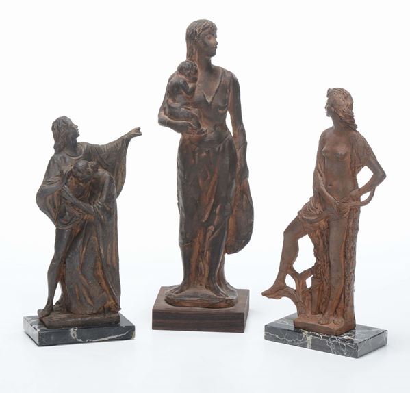 Tre sculture in terracotta, firmate N. Bandini