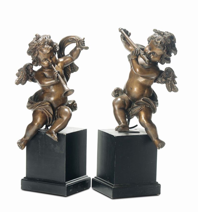 Coppia di putti musicanti in bronzo, Roma XIX-XX secolo  - Auction Fine Art - Cambi Casa d'Aste