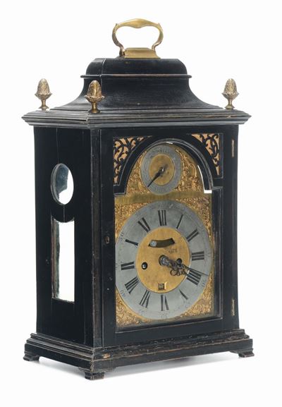 Orologio Braket con Cassa in Legno Ebanizzato, Inghilterra XVIII Secolo