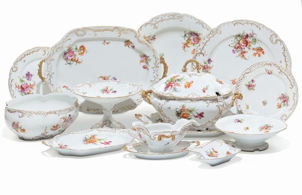 Servizio di piatti da dodici con decoro policromo floreale, C.T. Altwasser, XX secolo