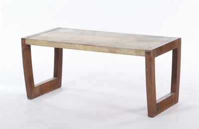 Panca in Legno con Rivestimento in Pergamena.