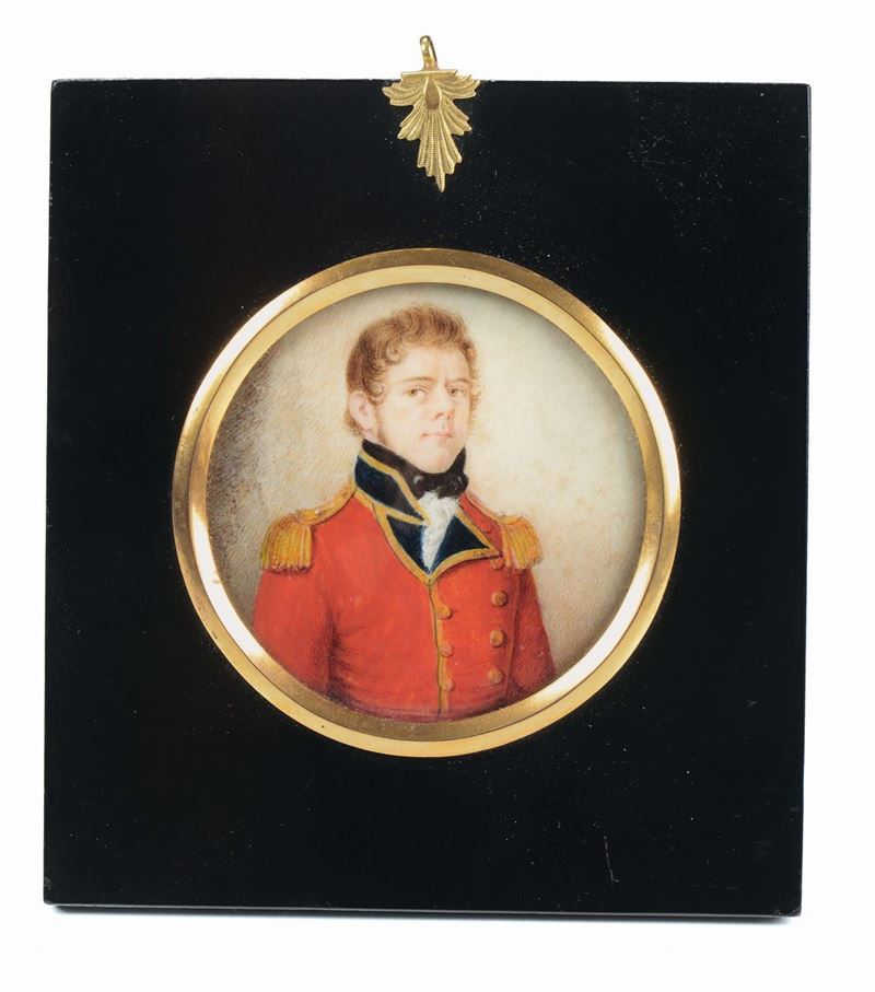 Miniatura tonda su avorio raffigurante ritratto di ufficiale con giacca rossa, XIX secolo  - Asta Antiquariato - Cambi Casa d'Aste