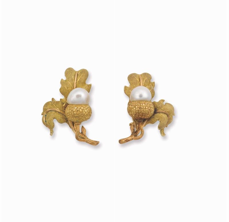 A pair of gold and pearl earrings. Mario Buccellati  - Auction Fine Jewels - I - Cambi Casa d'Aste
