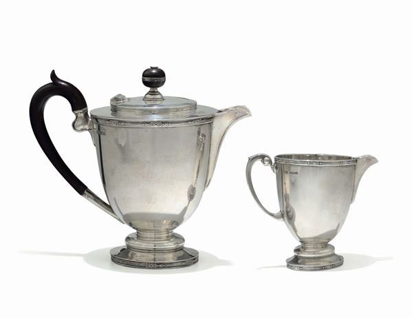 Caffettiera e lattiera in argento, Inghilterra XX secolo