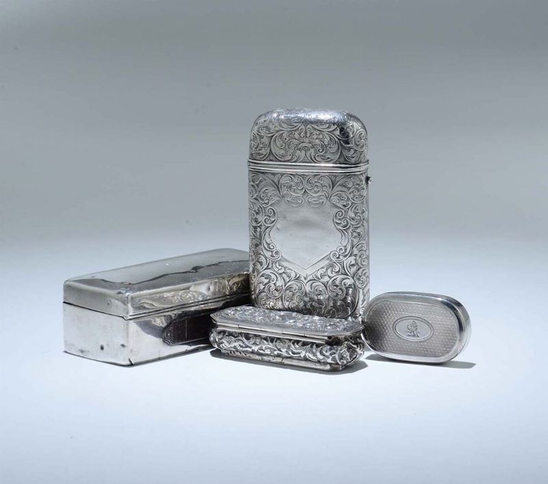 Quattro scatoline in argento, Inghilterra XX secolo  - Asta Argenti - Asta Online - Cambi Casa d'Aste
