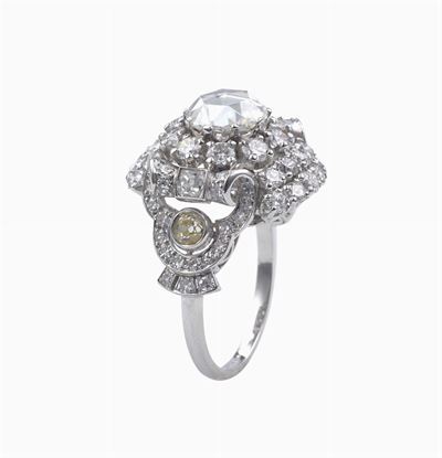 Tiffany & C. Anello con Diamante Taglio Rosa di Ct 1,77 Circa e Diamanti a Contorno