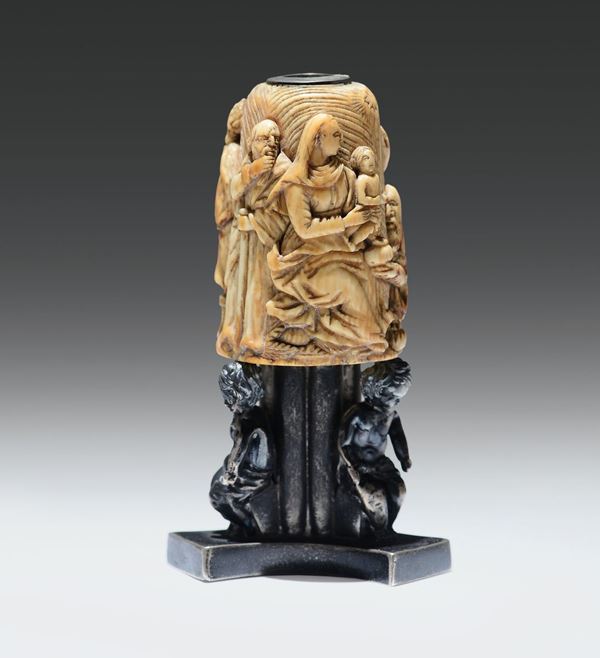Elemento in avorio di forma cilindrica con raffigurazione della Natività scolpita a rilievo, arte francese o tedesca del XVI secolo