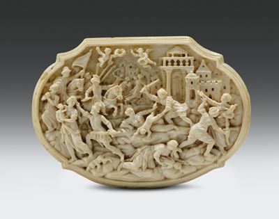 Placchetta Sagomata in Avorio Lavorato a Micro-intaglio con Raffigurazione della Strage degli Inn...