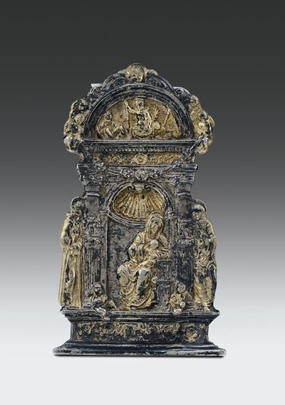Placchetta in Bronzo Fuso, Cesellato, Argentato e Dorato Raffigurante Madonna con Bambino e Due S...