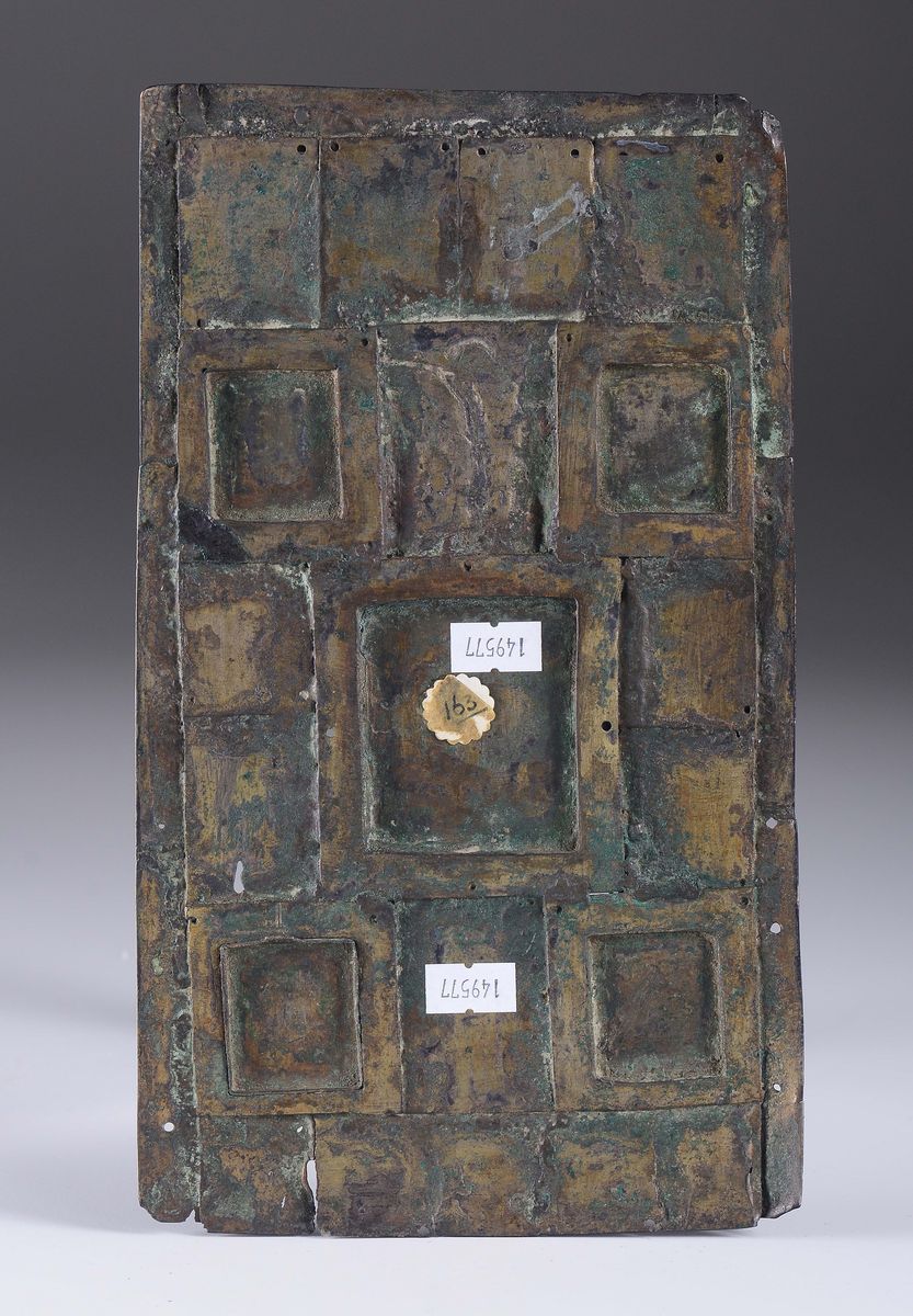 Copertura di Evangelario in Bronzo Sbalzato con Castoni di Pietre Dure e Tracce Rivestimento in P...