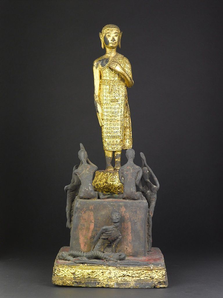 Gruppo in bronzo dorato raffigurante adorazione di Buddha, Thailandia, XIX secolo  - Asta Chinese Works of Art - Cambi Casa d'Aste