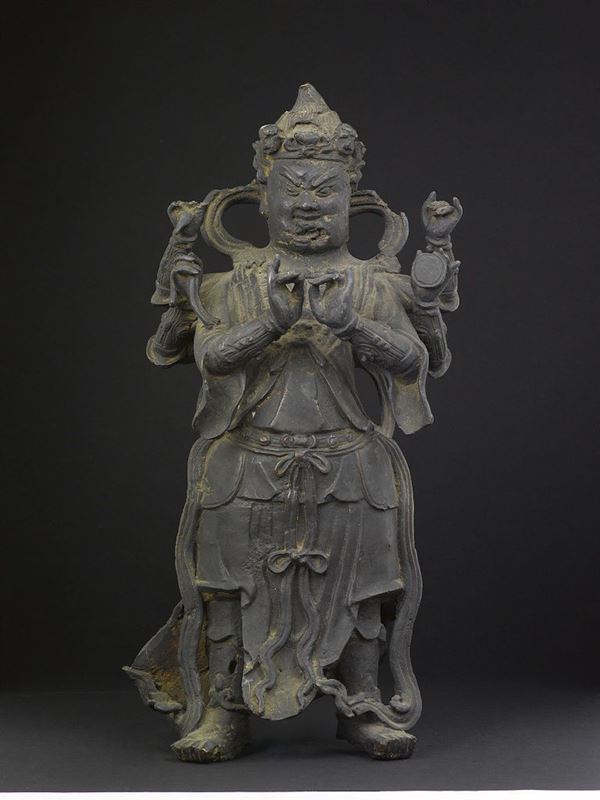 Figura di Dvarapala a sei braccia in bronzo, Cina, Dinastia Ming, XVII secolo