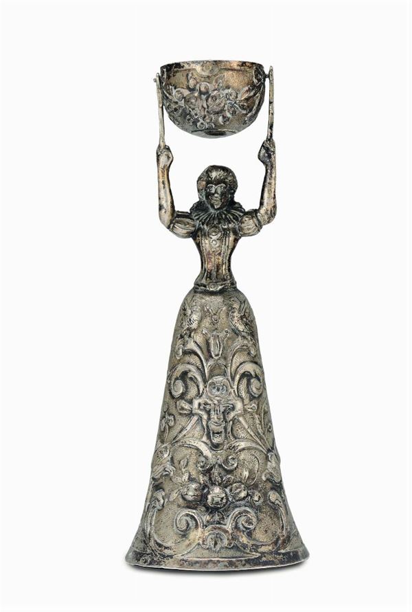 Coppa dell’amore in argento fuso sbalzato e cesellato, Europa XX secolo