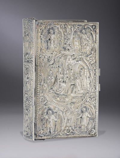 Volume di Lavater con Copertina in Argento Sbalzato e Cesellato, Probabile Germania XVIII - XIX S...