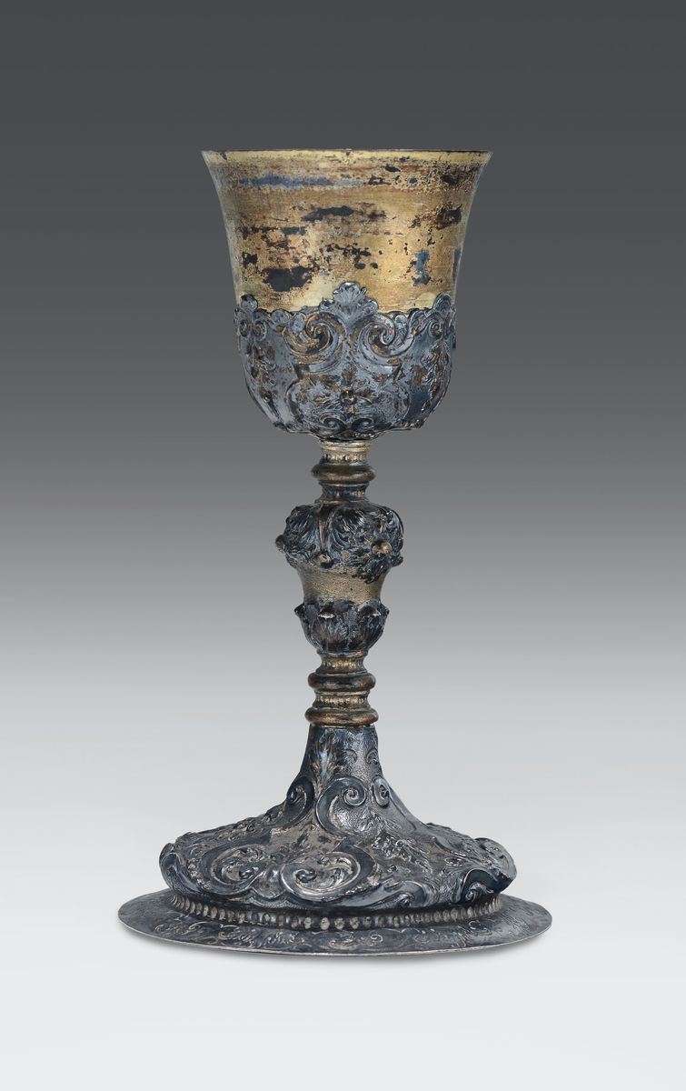 Calice in argento fuso,sbalzato e cesellato, probabilmente Genova XVIII secolo  - Auction Collectors' Silver and Objets de Vertu - Cambi Casa d'Aste