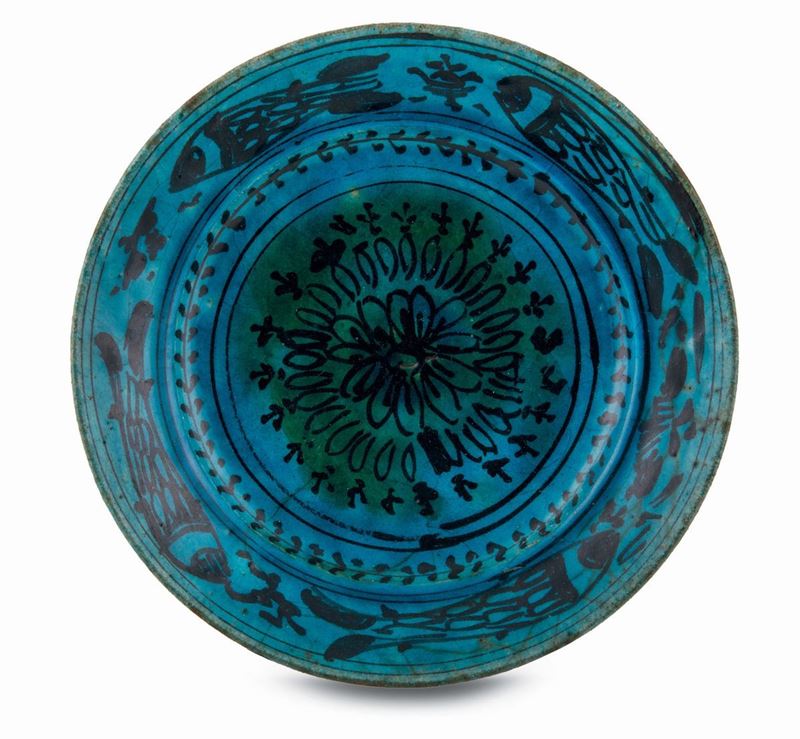 Coppa Persia (Iran), manifattura del XII-XIII secolo  - Asta Maioliche e Porcellane da Collezione - Cambi Casa d'Aste