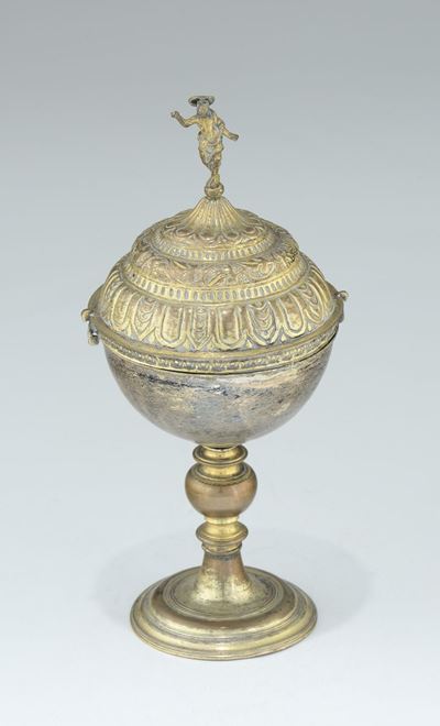 Pisside in Rame Dorato e Argento, Coperchio con Figura di Santo, XVII Secolo