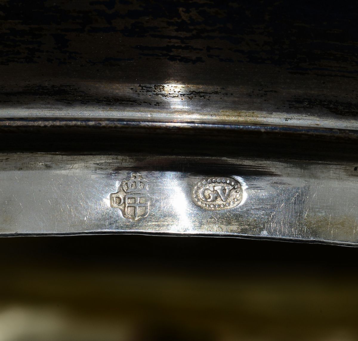 Pisside in Argento Sbalzato, Fuso e Cesellato, Torino, Bollo in Uso dal 1815 al 1824. Console Giu...