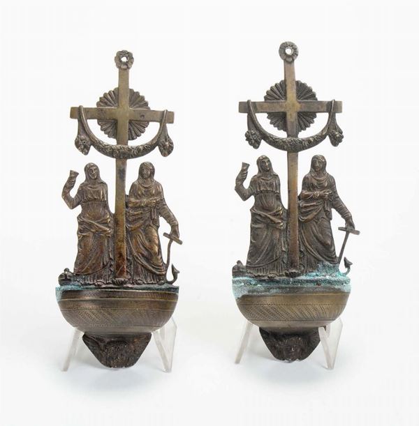 Coppia di acquasantiere in ottone/bronzo, fine XIX secolo