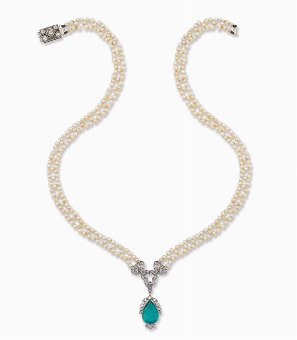 Collana Art Deco con perle naturali e smeraldo taglio goccia