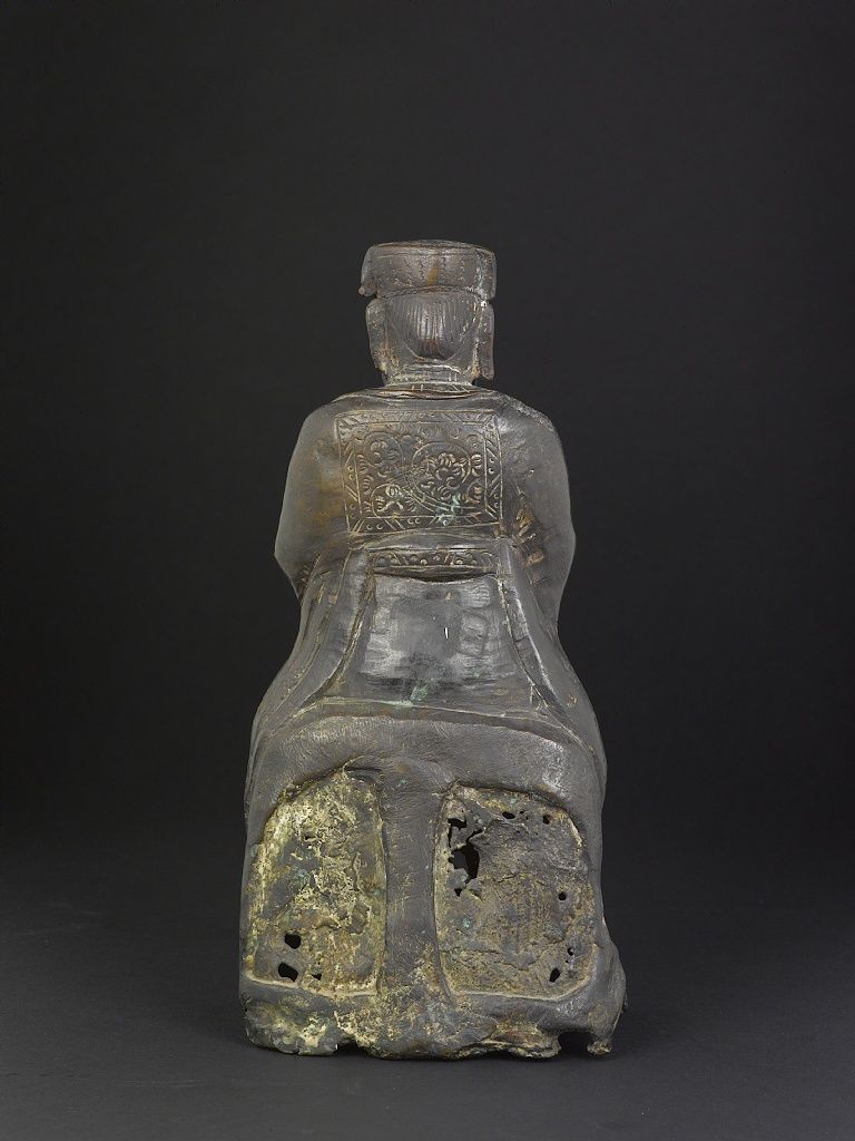 Figura di Dignitario in Bronzo, Cina, Dinastia Ming, XVII Secolo