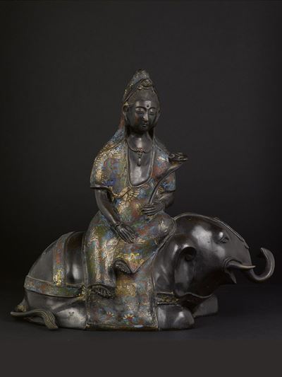 Divinità su Elefante in Bronzo e Smalti Cloisonné, Cina, XIX Secolo