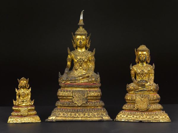 Tre divinità in bronzo dorato, Thailandia, XIX secolo