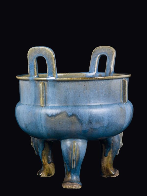 A large light-blue stoneware Jun censer with handles, China, Ming Dynasty, 17th century