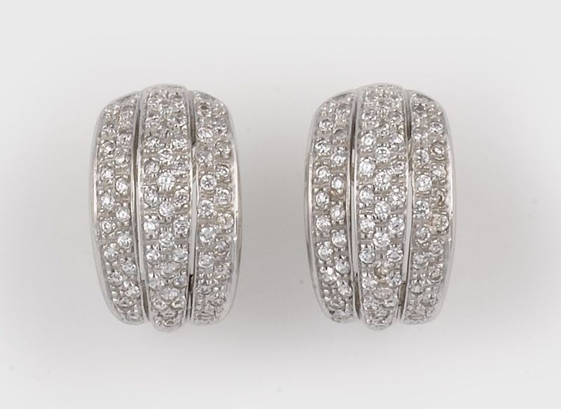 A pair of diamond earrings  - Auction Jewels - II - Cambi Casa d'Aste