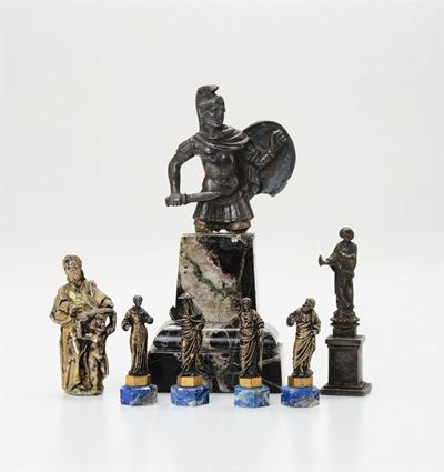 Lotto di Sette Oggetti in Bronzo e Bronzo Dorato, Secoli XVII, XVIII e XIX