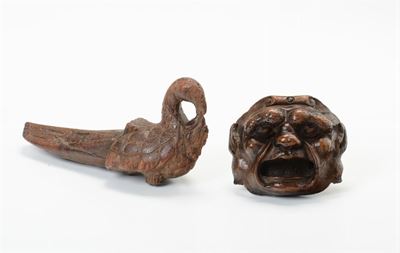 Lotto di Due Oggetti in Legno tra Cui un Mascherone e una Figura di Pavone, Fine Secolo XVII, Ini...