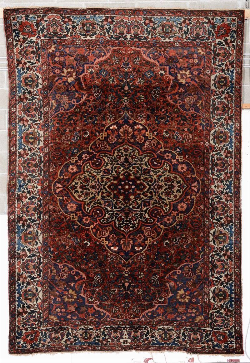 Tappeto persiano Baktiary, inizio XX secolo  - Asta Antiquariato - Cambi Casa d'Aste