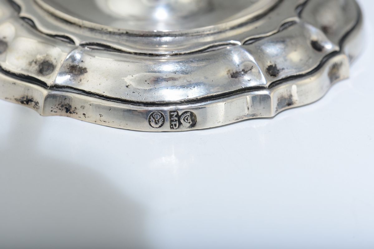 Coppia di Candelabri a Quattro Fiamme in Argento, Modello Veneziano del XX Secolo